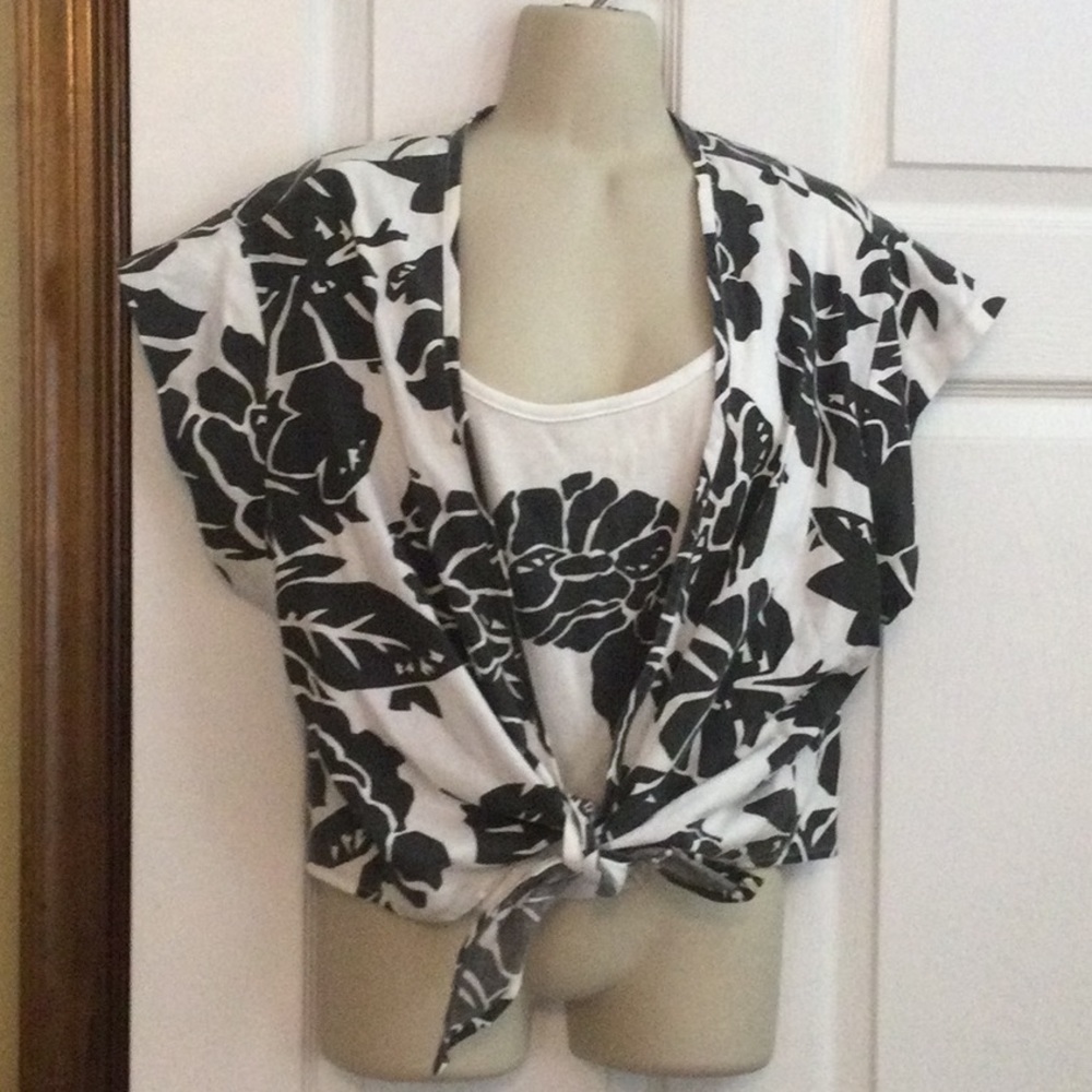 Claudia Crop Top